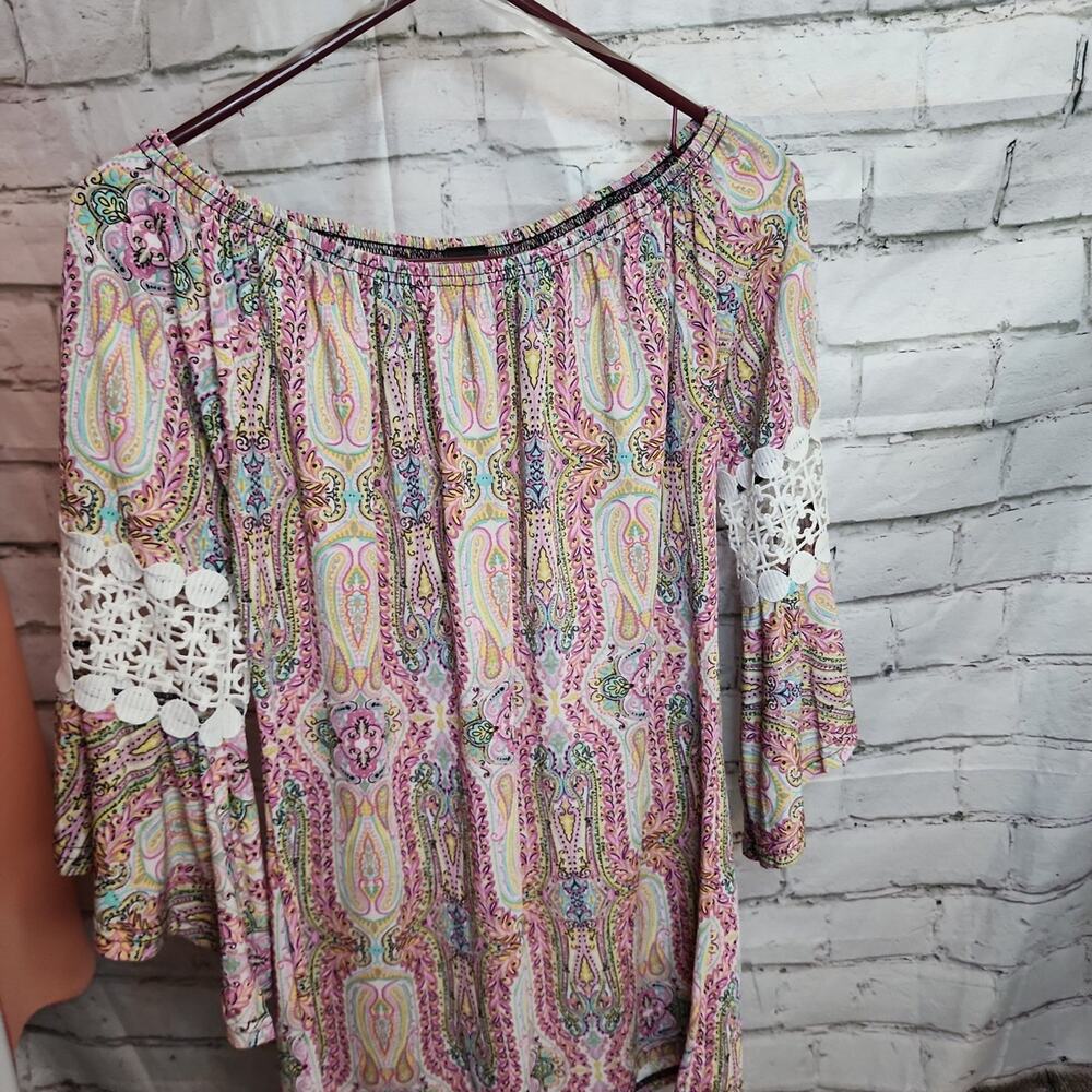 Win Win Women's Peasant Style Top